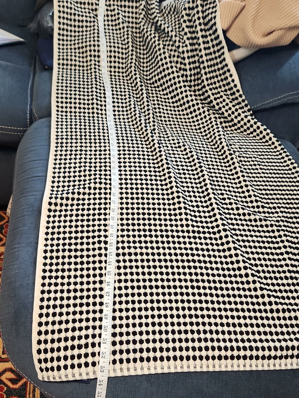 Brooks Brothers Black/Ecru Cream Raised Dots Bath Towel 30